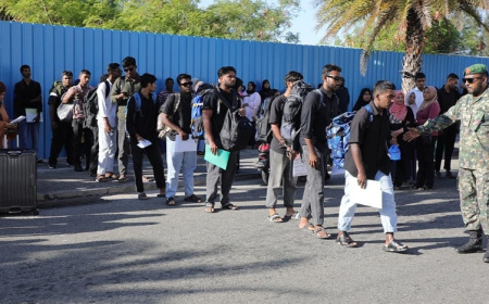 ލޯންޗުން ކަނޑުވި އެންމެން ސަލާމަތުން މާލެ ގެނެސްފި