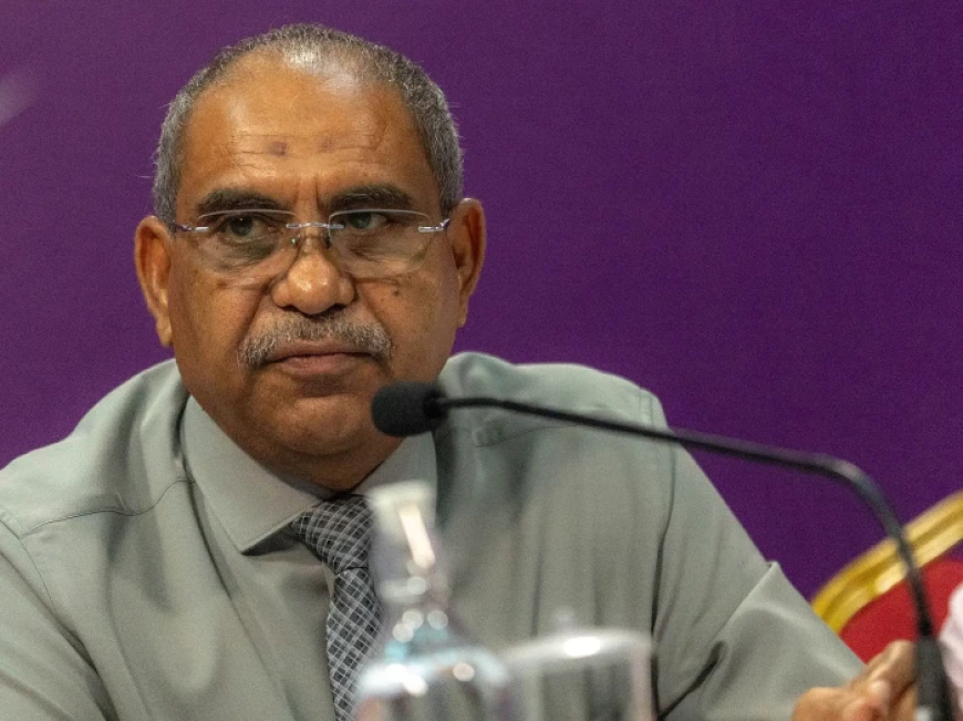 ހިތަދޫ ބައި އިލެކްޝަންގެ މައްސަލަ ހޫނުވެފައި ވަނިކޮށް އިލެކްޝަންސްގެ ރައީސް އިސްތިއުފާދީފި