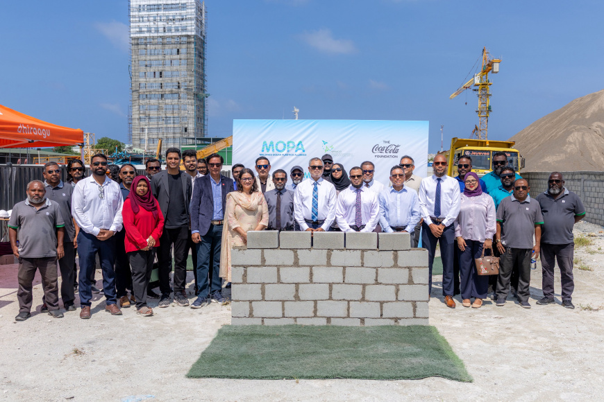 ތިލަފުށީގައި ޕްލާސްޓިކް ރީސައިކަލް ކުރާ ސެންޓަރެއް ހަދަނީ