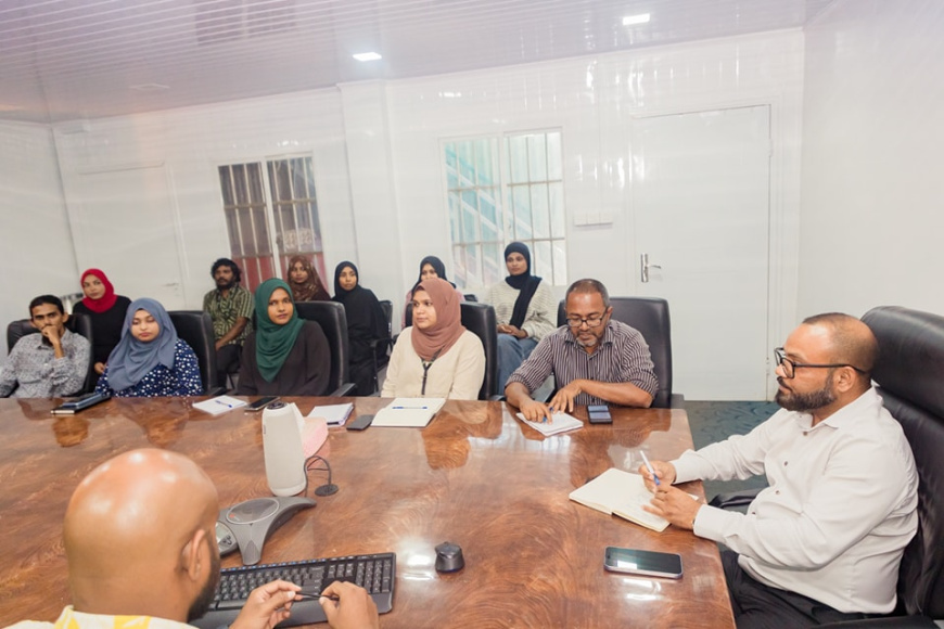އެސްއޯއީތަކުގެ މުވައްޒަފުންނަށް ޕީއެންސީ ޖަލްސާއަށް ދާން މަޖުބޫރުކުރަނީ