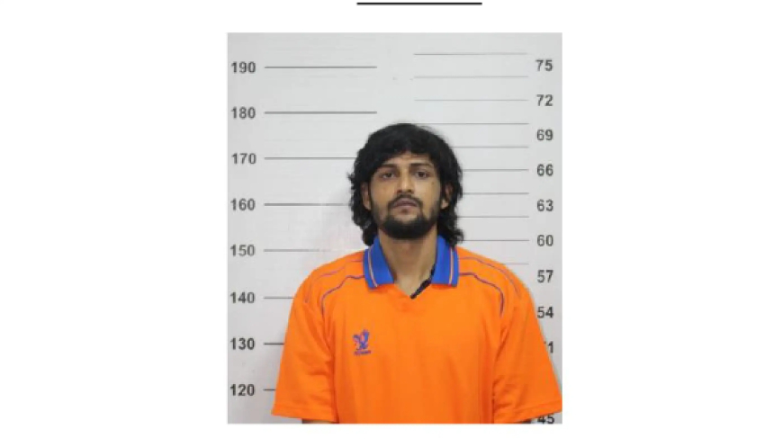 ހިޔާރޯދިގޭގައި ރޯކޮށްލި ކަމަށް ތުހުމަތުކުރެވޭ މީހާ ފިލައިފި