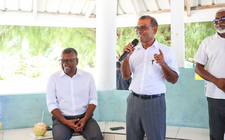 އަޅުގަނޑު ހޮވިއްޖެނަމަ މީކާއީލް ވެސް ހުންނަވަންވާނީ އަޅުގަނޑުގެ ފަހަތުގައި: ރައީސް ނަޝީދު