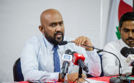 ވަޒީފާއިން ވަކިވި ބިދޭސީއެއްގެ މުސާރަ 5 އަހަރުވަންދެން ނަގަމުން އައި މުވައްޒަފުންތަކެއްގެ މައްސަލަ އޭސީސީން ބަލަނީ