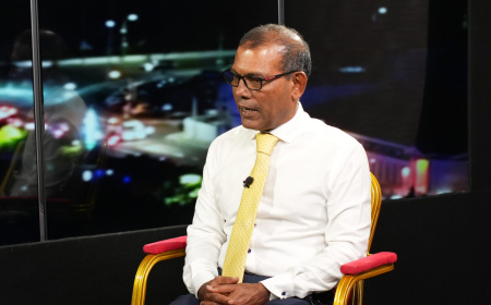 ކަން ހިނގާ ގޮތް މުއިއްޒަށް އެނގިވަޑައިނުގަންނަވާ، އަމިއްލަފުޅަށް ވެއްޓިދާނެ: ރައީސް ނަޝީދު