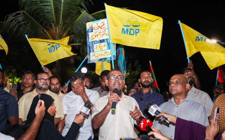 ދިވެހި ރައްޔިތުން އިންގިލާބަށް ނުކުންނާނެ: ރައީސް ނަޝީދު