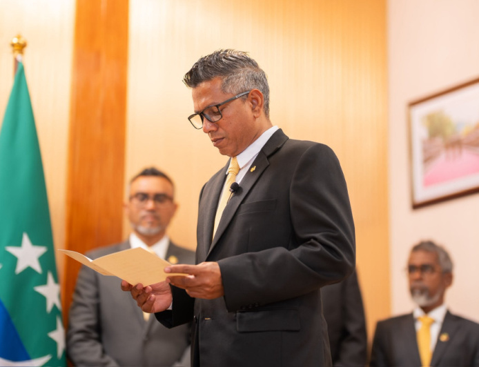ސޯބެ މަޖިލީހުގެ މެންބަރުކަމުގެ ހުވާ ކުރައްވައިފި