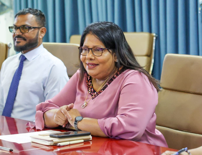 ސަރުކާރުން ސިގިރެޓް އަގުހެޔޮކުރަން ނިންމި ސަބަބު ހެލްތު މިނިސްޓަރަށް ބުނެނުދެވުނު