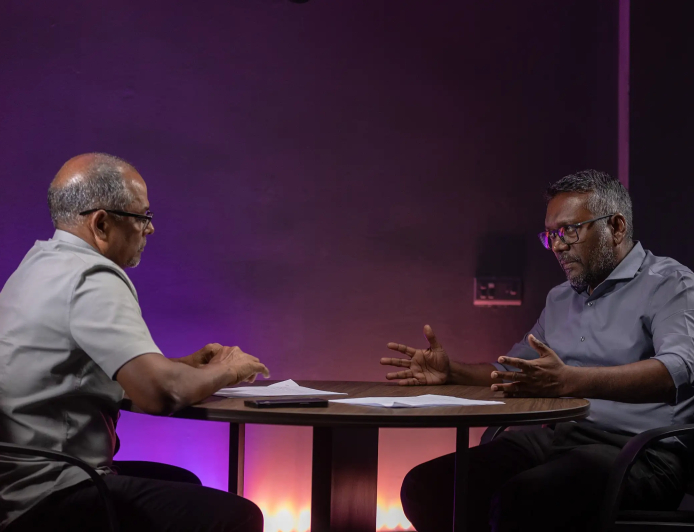 އަޅުގަނޑަކީ ސިޔާސީ ކަމެއްގައި އެއްވެސް މީހަކާ ޒާތީ ވާނެ މީހެއް ނޫން: ފައްޔާޒް