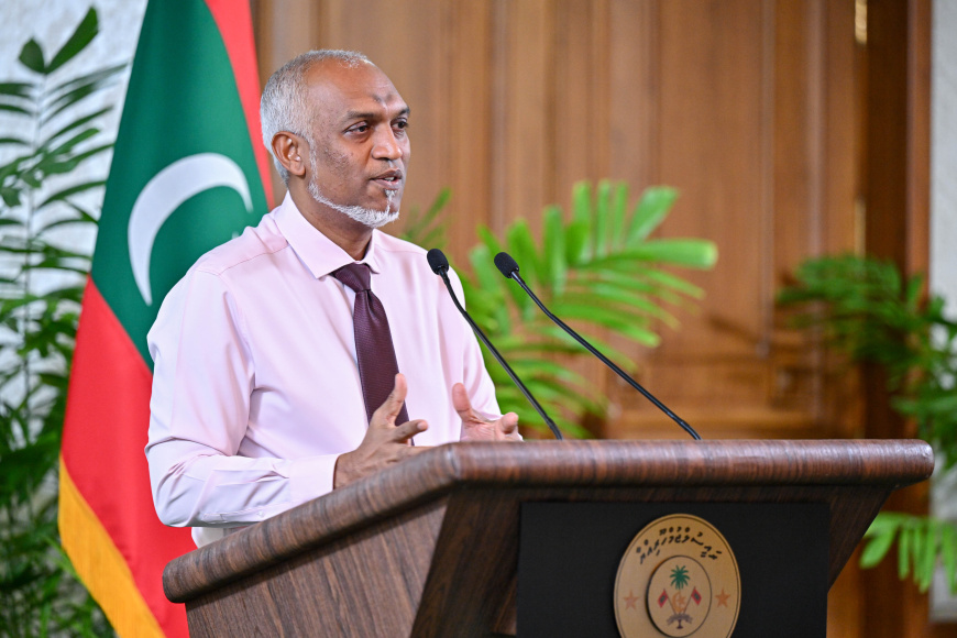 ބީއެމްއެލް ކާޑުތަކުގެ ޑޮލަރު ލިމިޓަށް މި މަސް ނިމޭއިރު ބޮޑު ލުޔެއް ލިބޭނެ: ރައީސް މުޢިއްޒު