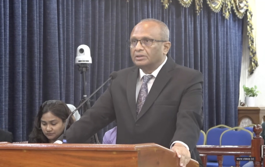 ޗާޕުގެ ދެލި ހުރެގެން ވޯޓެއް ބާތިލުވާނެ ކަމަށް ގާނޫނުގައި ނެތް: ސުއޫދު