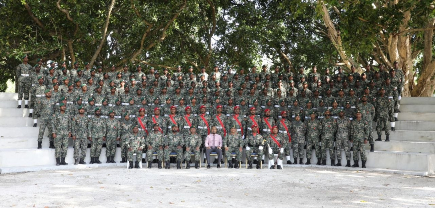 ވަތަނީ ހިދުމަތުގެ ފުރަތަމަ ބެޗުގެ 137 ބައިވެރިއަކު ސިފައިންގެ އަސާސީ ތަމްރީނު ފުރިހަމަކޮށްފި