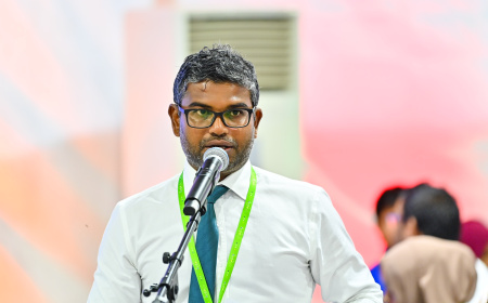 އެމްޑީޕީއަށް ސޮއިކުރުމުން ތިނަދޫ ރައީސްގެ މަގާމު ގެއްލިއްޖެ ކަމަށް ކަނޑައަޅައިފި