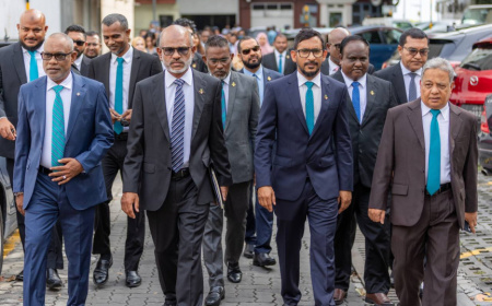 މަސައްކަތެއް ނުކޮށް ބޮޑު މުސާރަ ނަގާތާ ދެ ހަފްތާ ފަހުން މަޖިލީހުގެ ޖަލްސާއެއް މާދަމާ