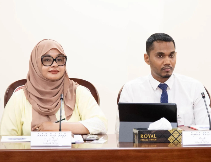 ވަޒީފާއާ ބެހޭ ޓްރައިބިއުނަލްގެ ނައިބު ރައީސްގެ މަގާމުން މަހީރާ ވަކިކޮށްފި