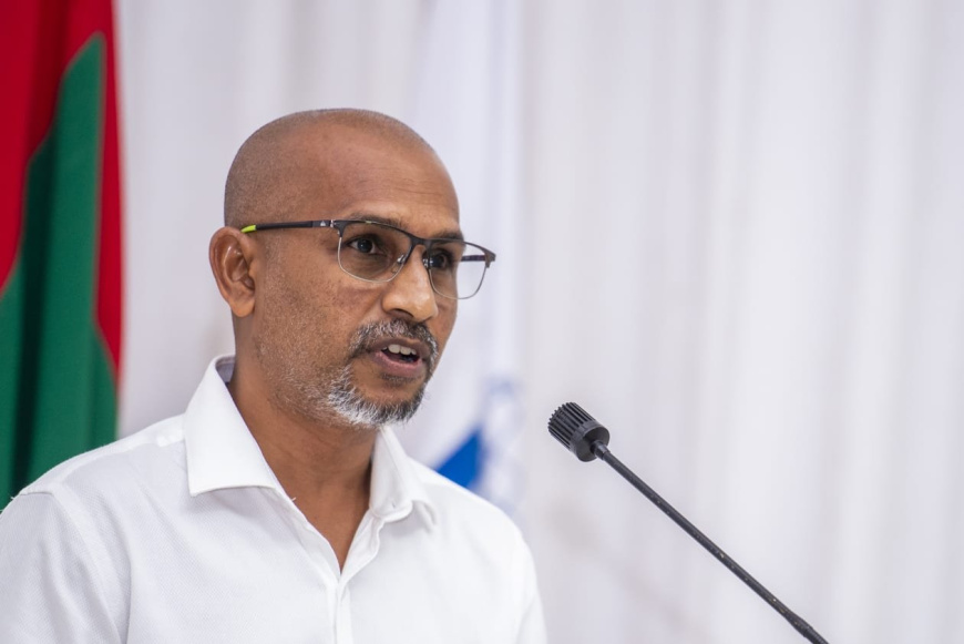 ރައީސް އޮފީސް ޖޫރިމަނާކުރުމުން އިންފޮމޭޝަން ކޮމިޝަނަރަކީ އިދިކޮޅު ފަރާތެއް ކަމަށް ރައީސް ވިދާޅުވެއްޖެ